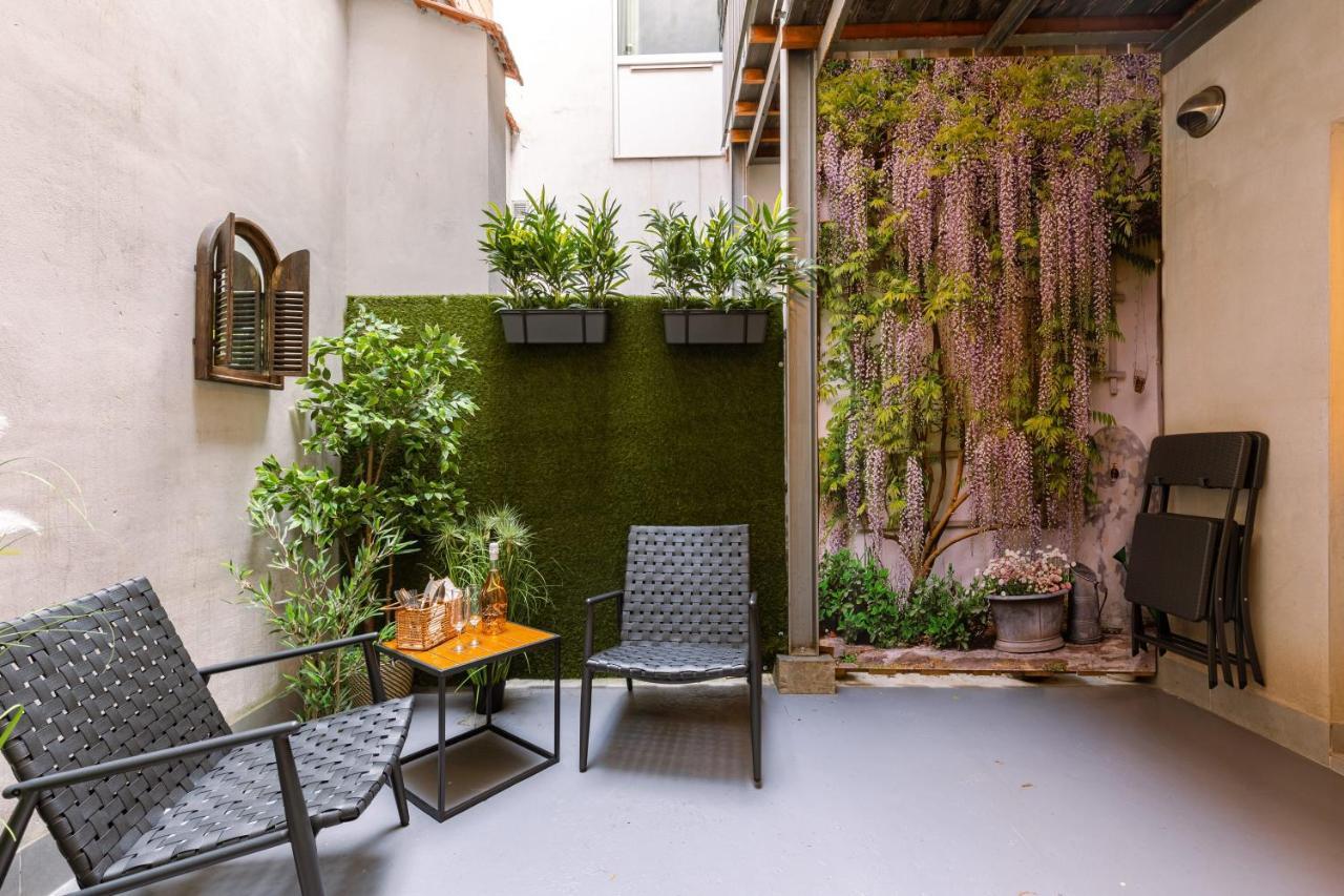 Authentic Apartment In The Heart Of Anversa Esterno foto