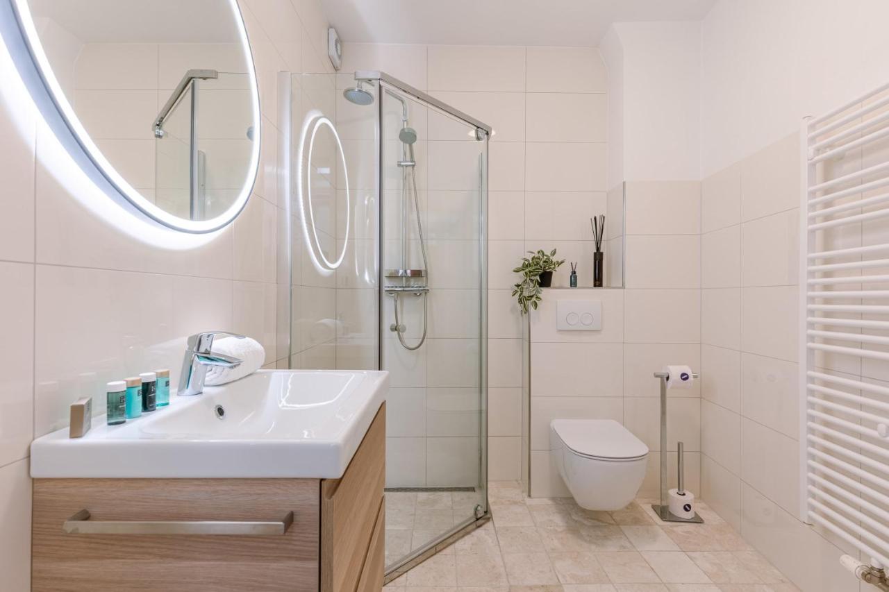Authentic Apartment In The Heart Of Anversa Esterno foto