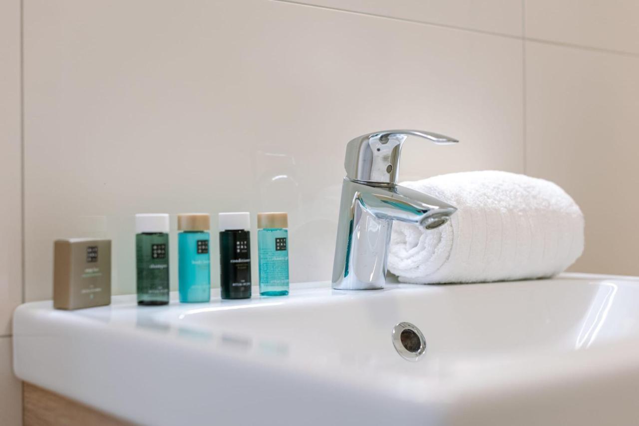 Authentic Apartment In The Heart Of Anversa Esterno foto